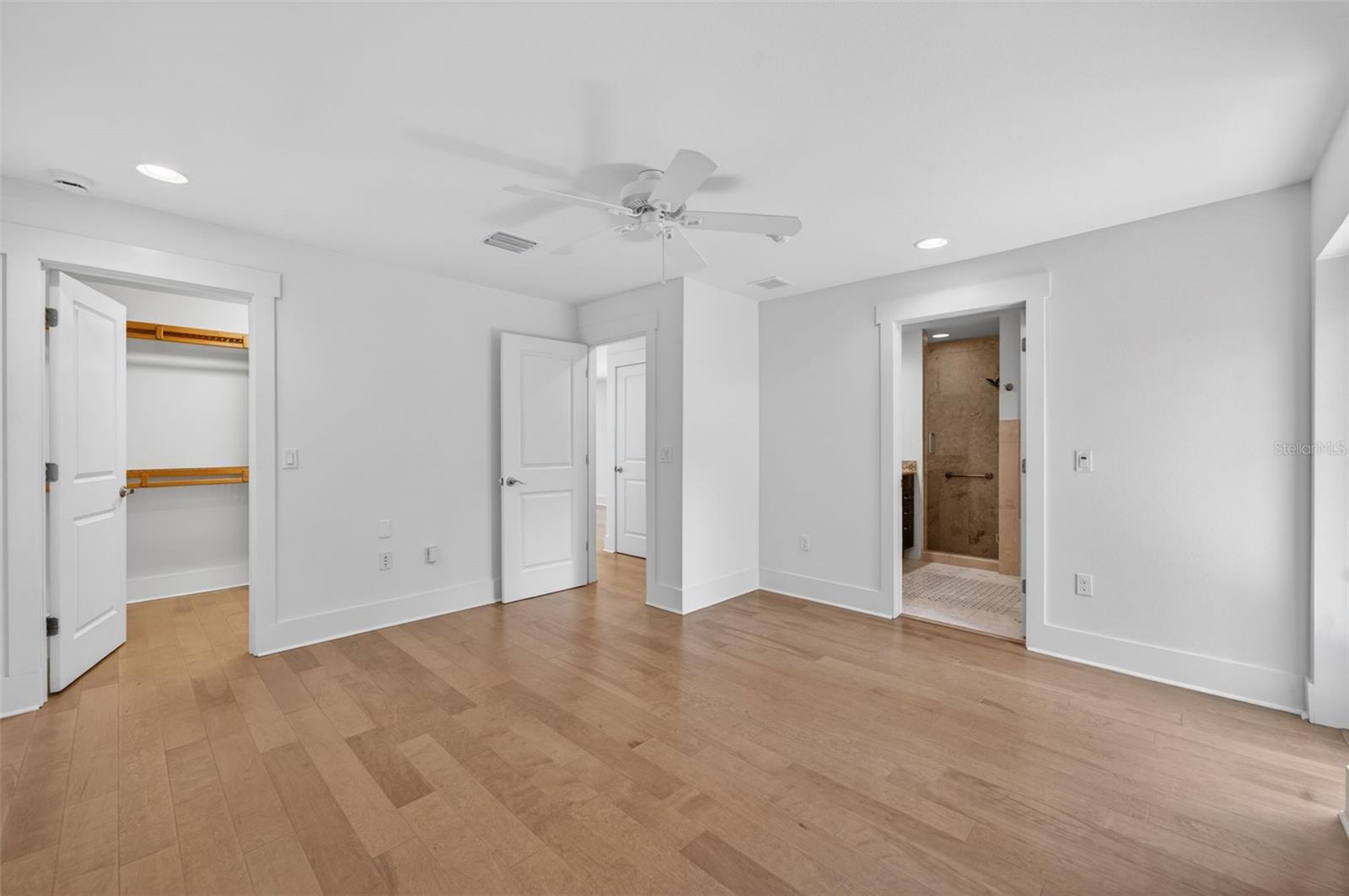 1265 Arlington Pl Property Photo 21