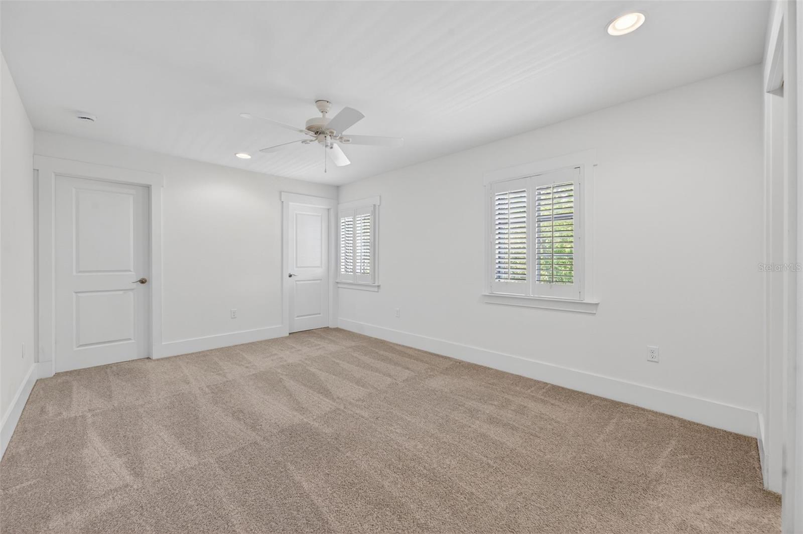 1265 Arlington Pl Property Photo 29