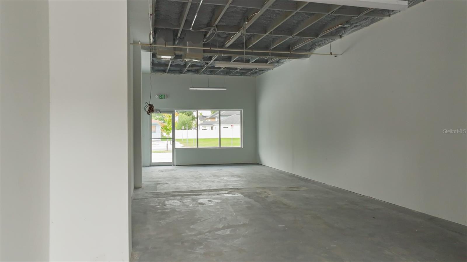 215 Center St #227 Property Photo 16