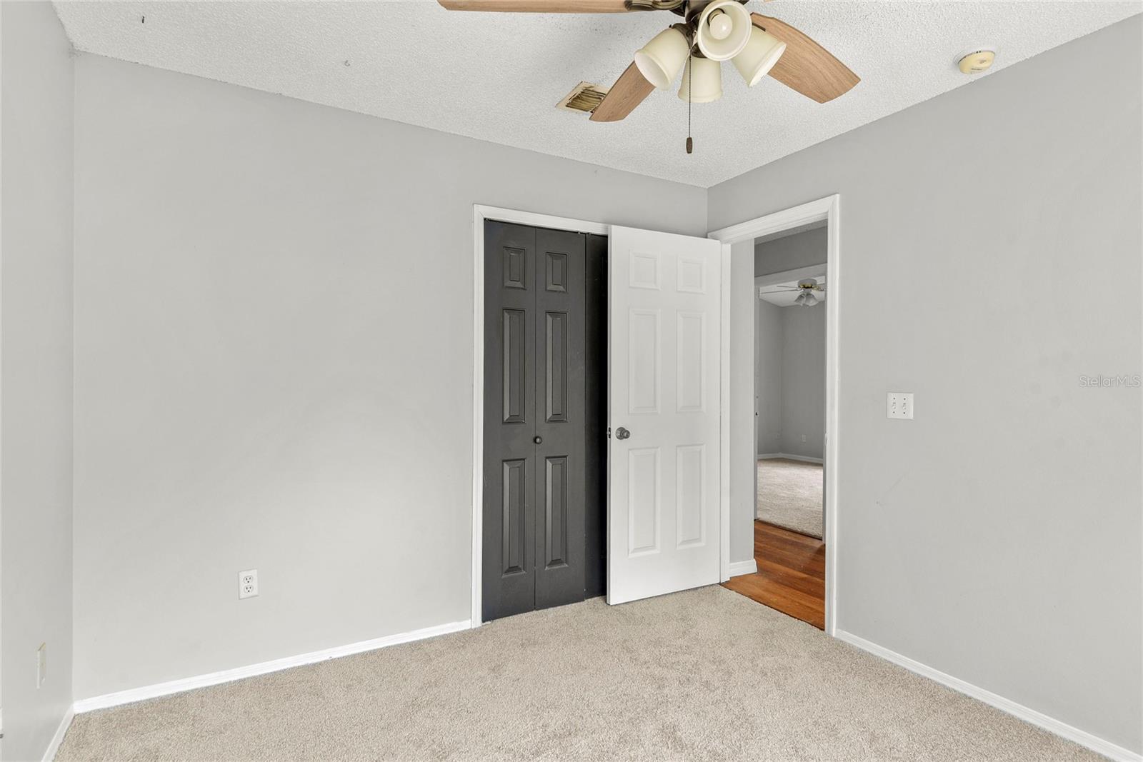 301 S Capen Ave Property Photo 20