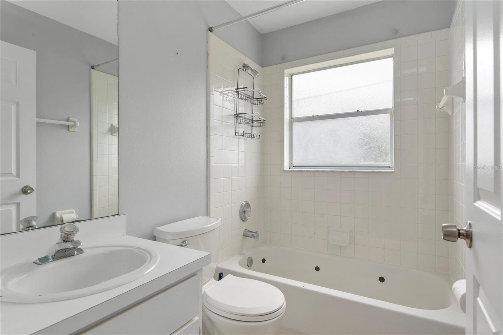 301 S Capen Ave Property Photo 21