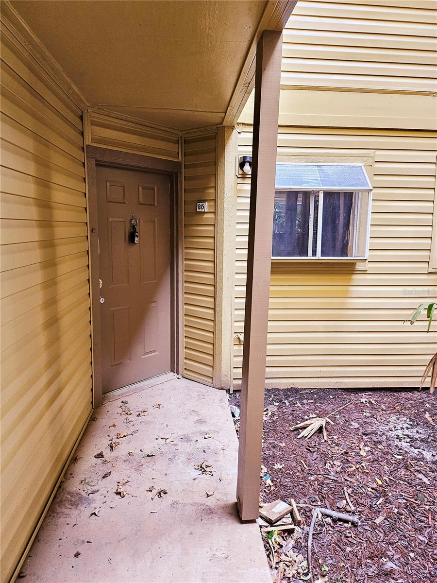 1916 LAKE ATRIUMS CIR #25 Property Photo 1