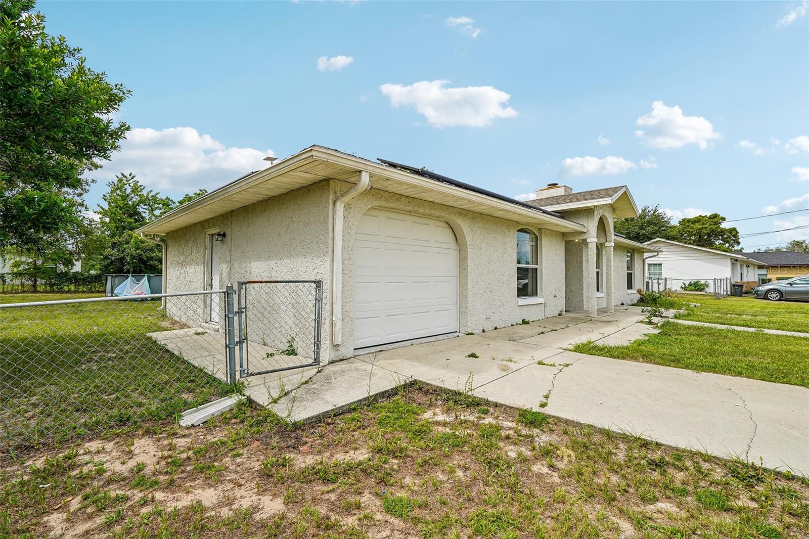 18 Spring Radl Property Photo 3