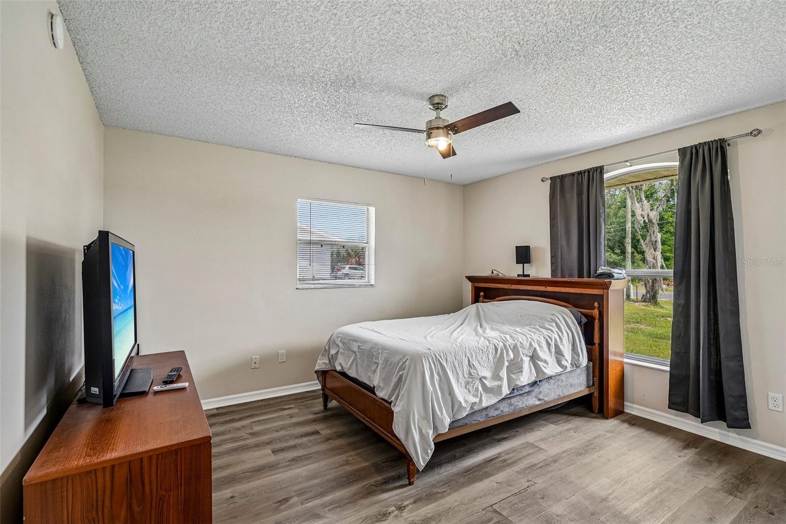 18 Spring Radl Property Photo 15