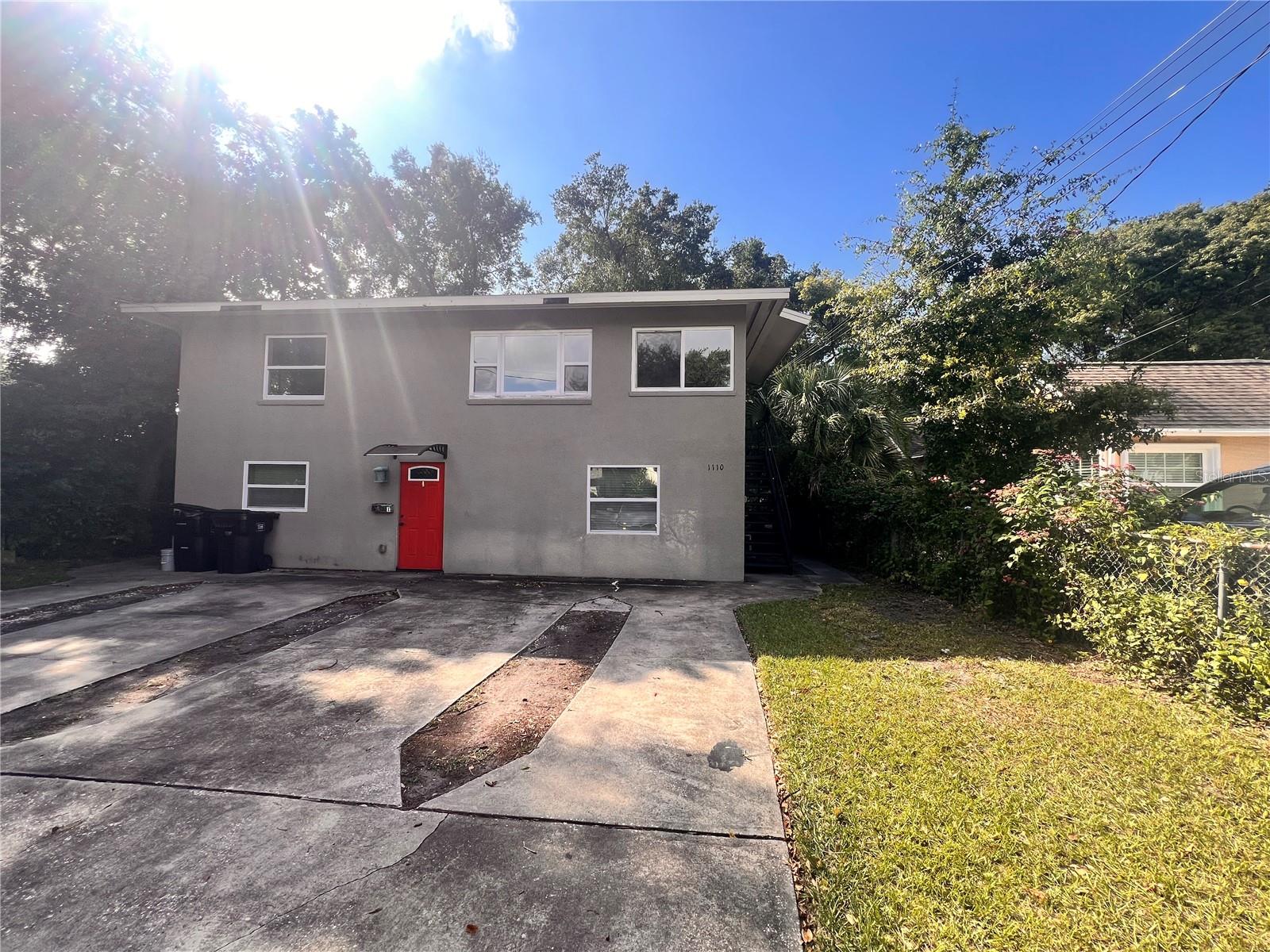 1110 POINSETTIA AVE #B Property Photo 1