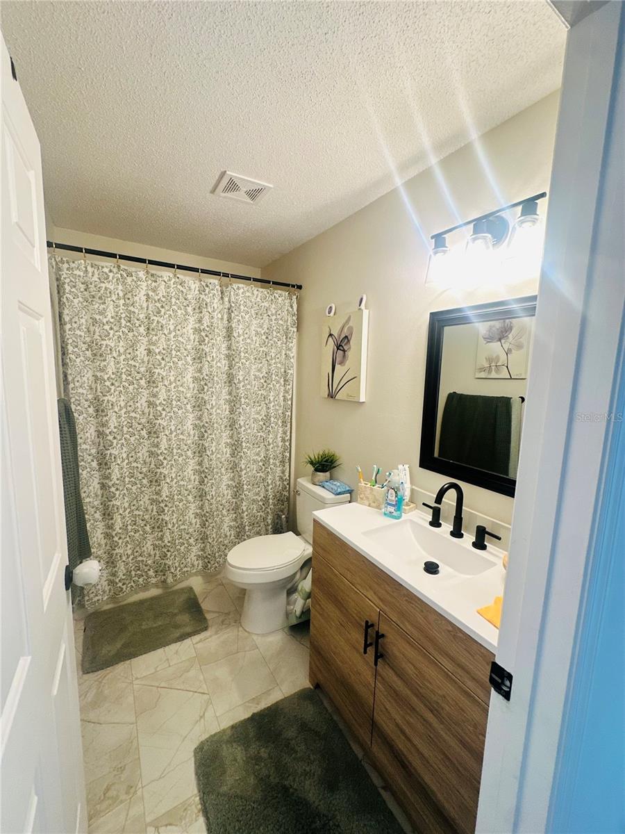 340 Edgewood Ct Property Photo 18