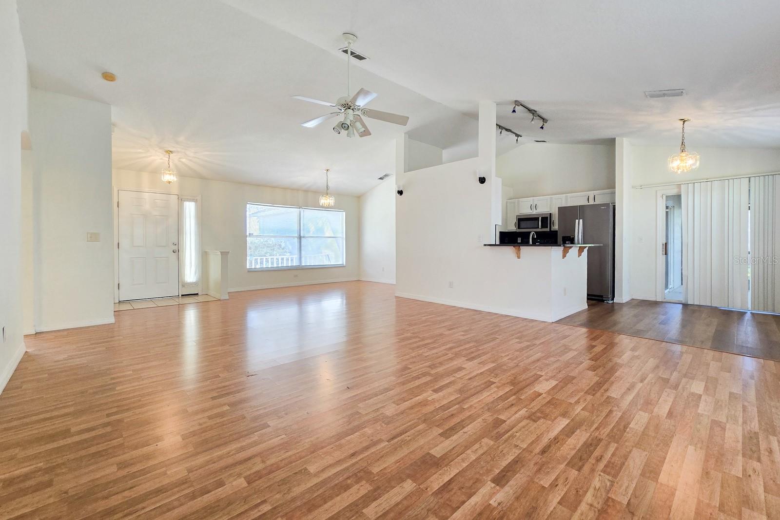 10417 Lake Hasson Cir Property Photo 3
