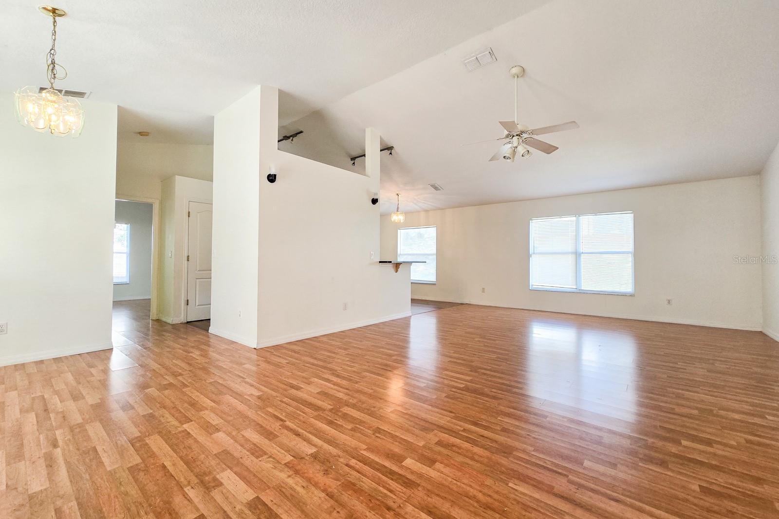 10417 Lake Hasson Cir Property Photo 5