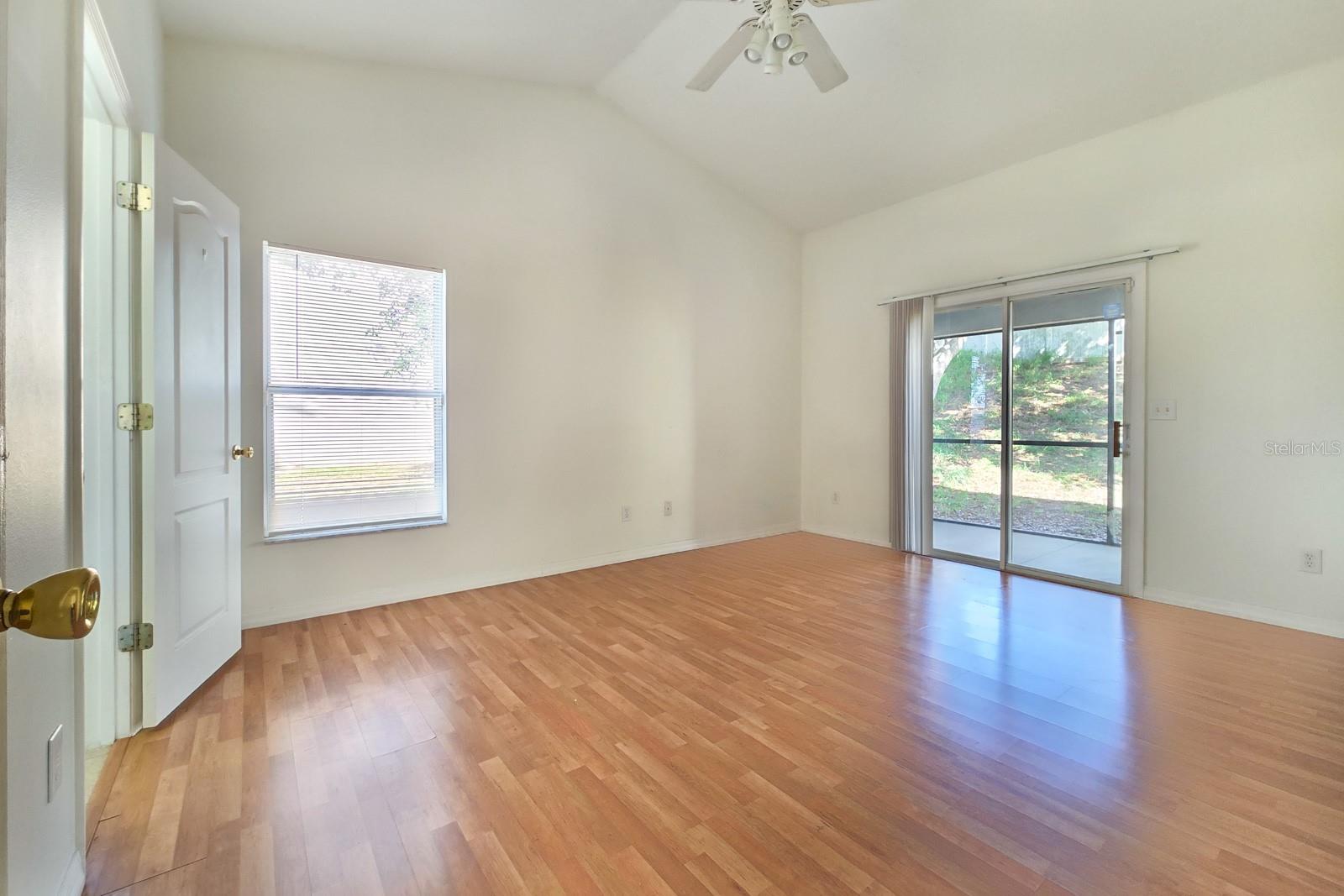 10417 Lake Hasson Cir Property Photo 8