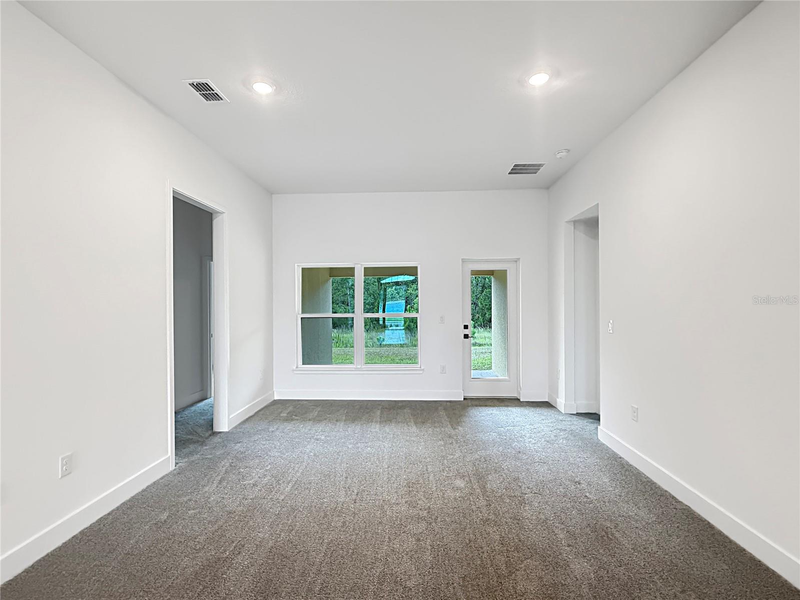 7648 Bent Tree Loop Property Photo 6