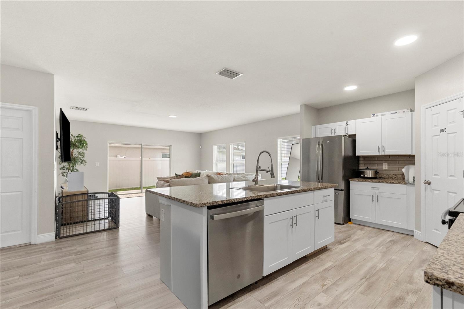 13109 Fruitville Way Property Photo 11
