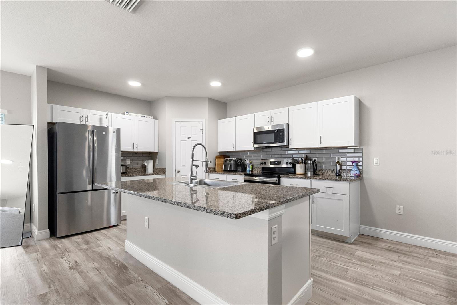 13109 Fruitville Way Property Photo 12
