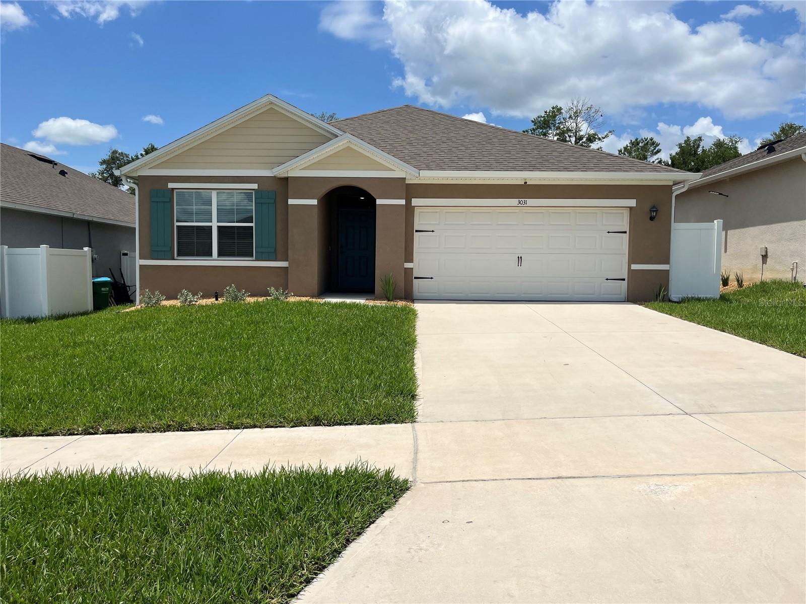 3031 STATEN DR Property Photo 1