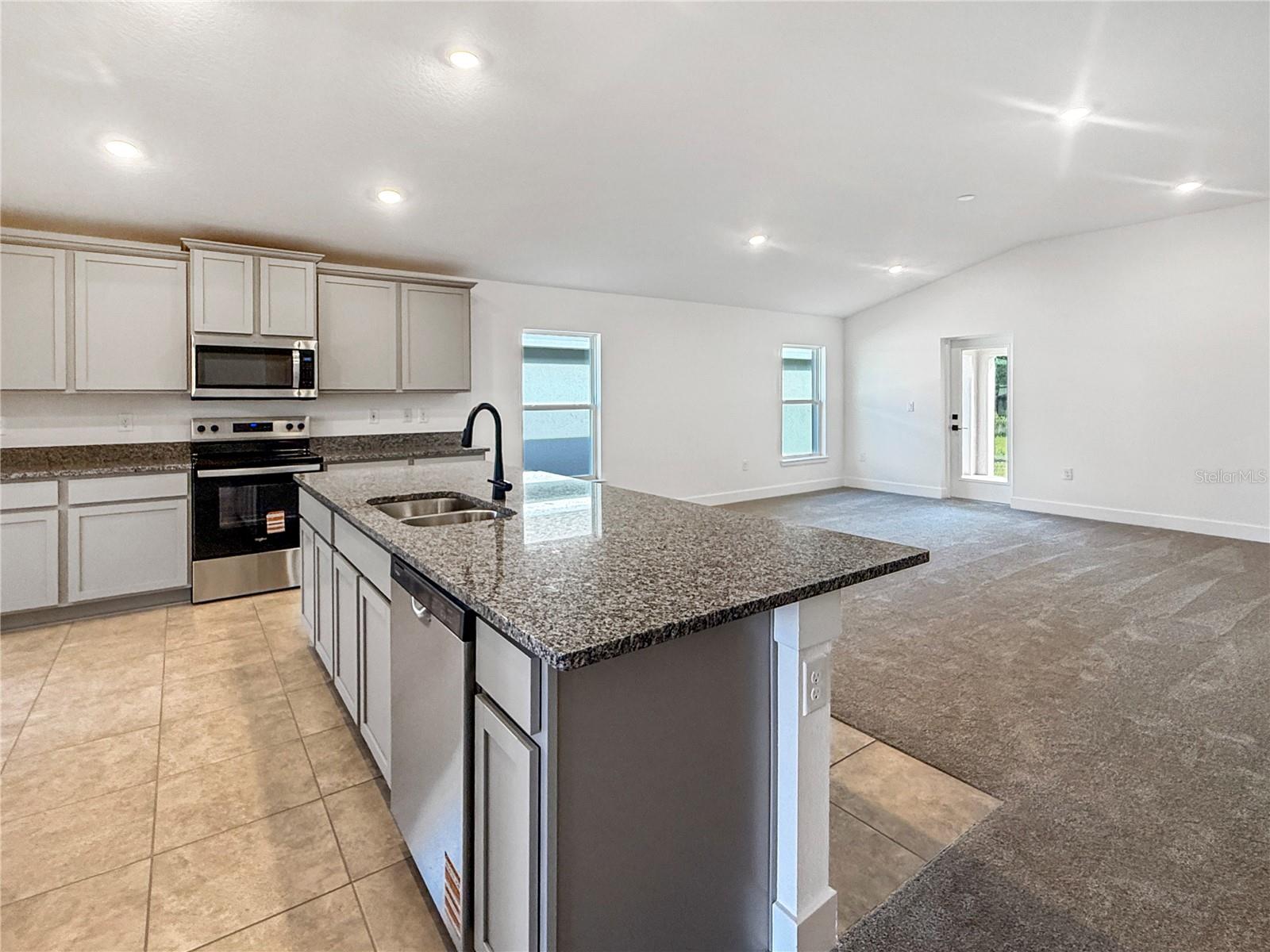 7584 Bent Tree Loop Property Photo 5