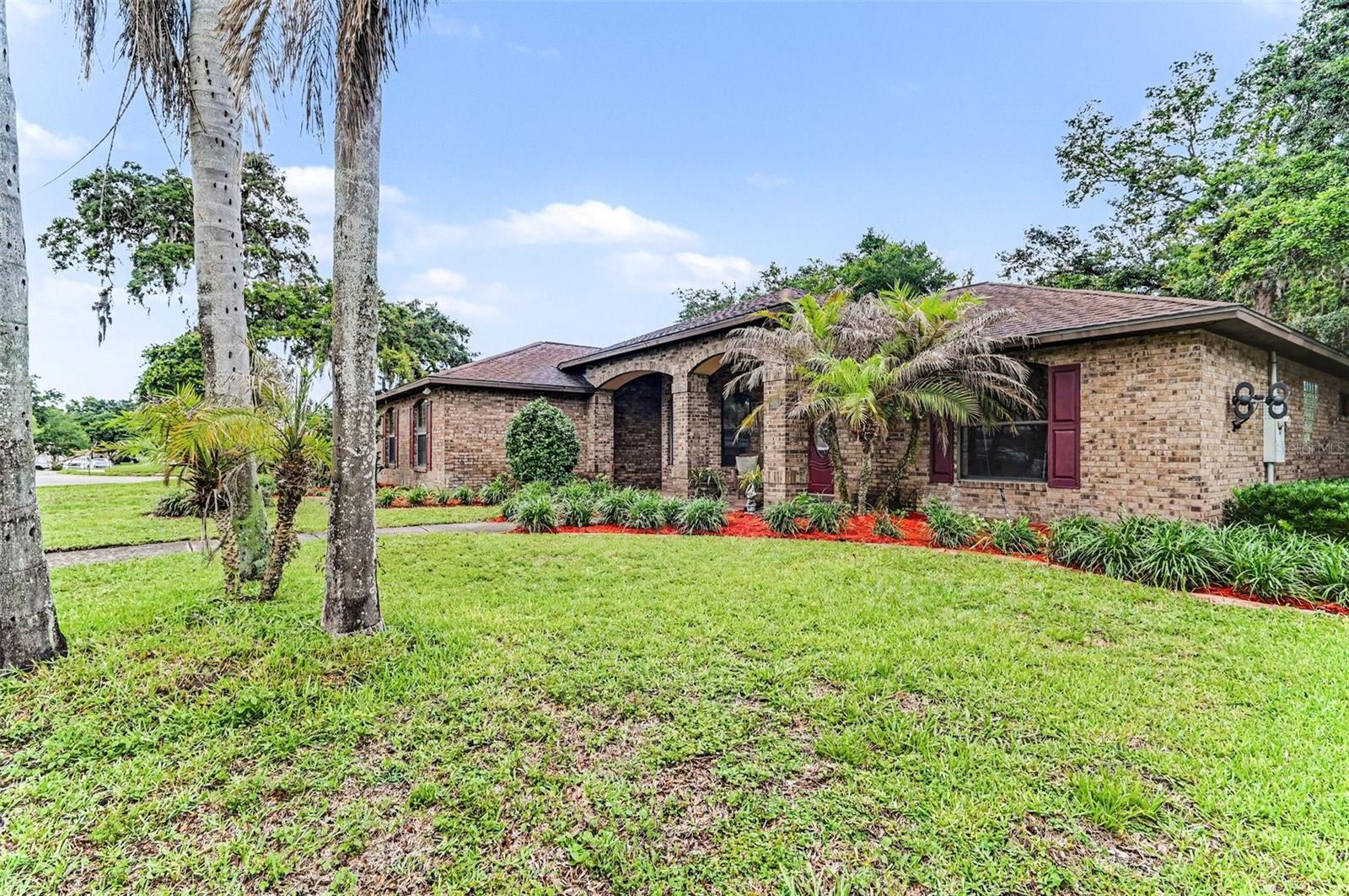 6040 SPRUCE POINT CIR