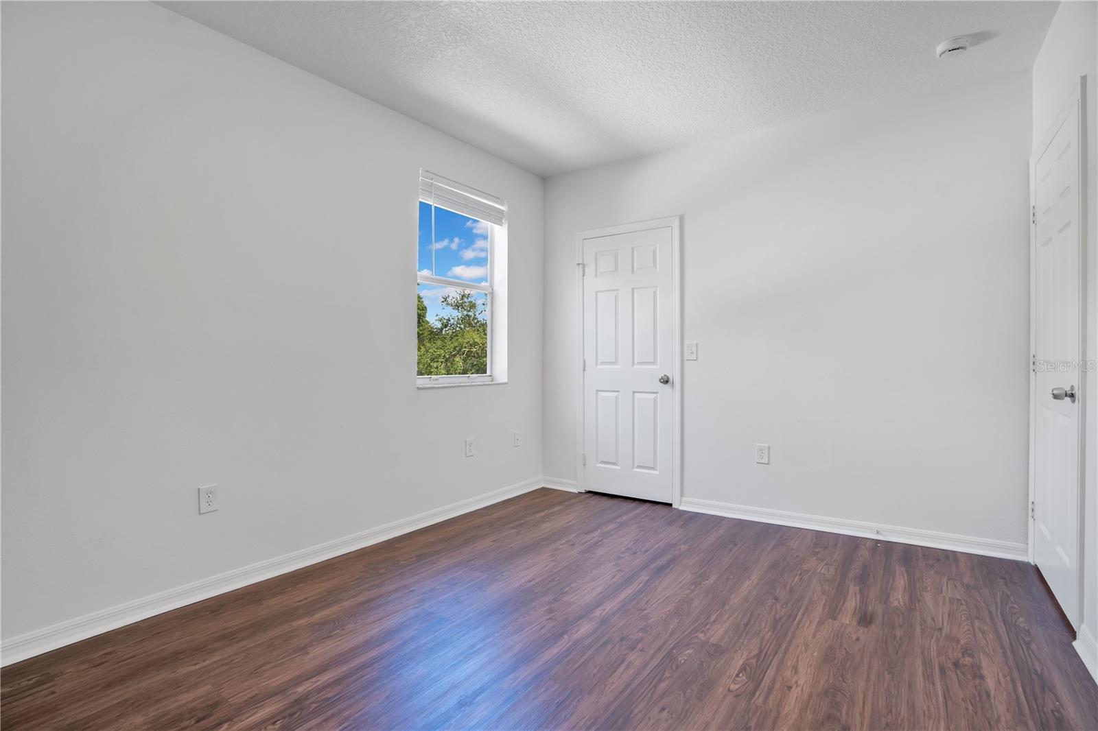 10225 Summerview Cir Property Photo 15