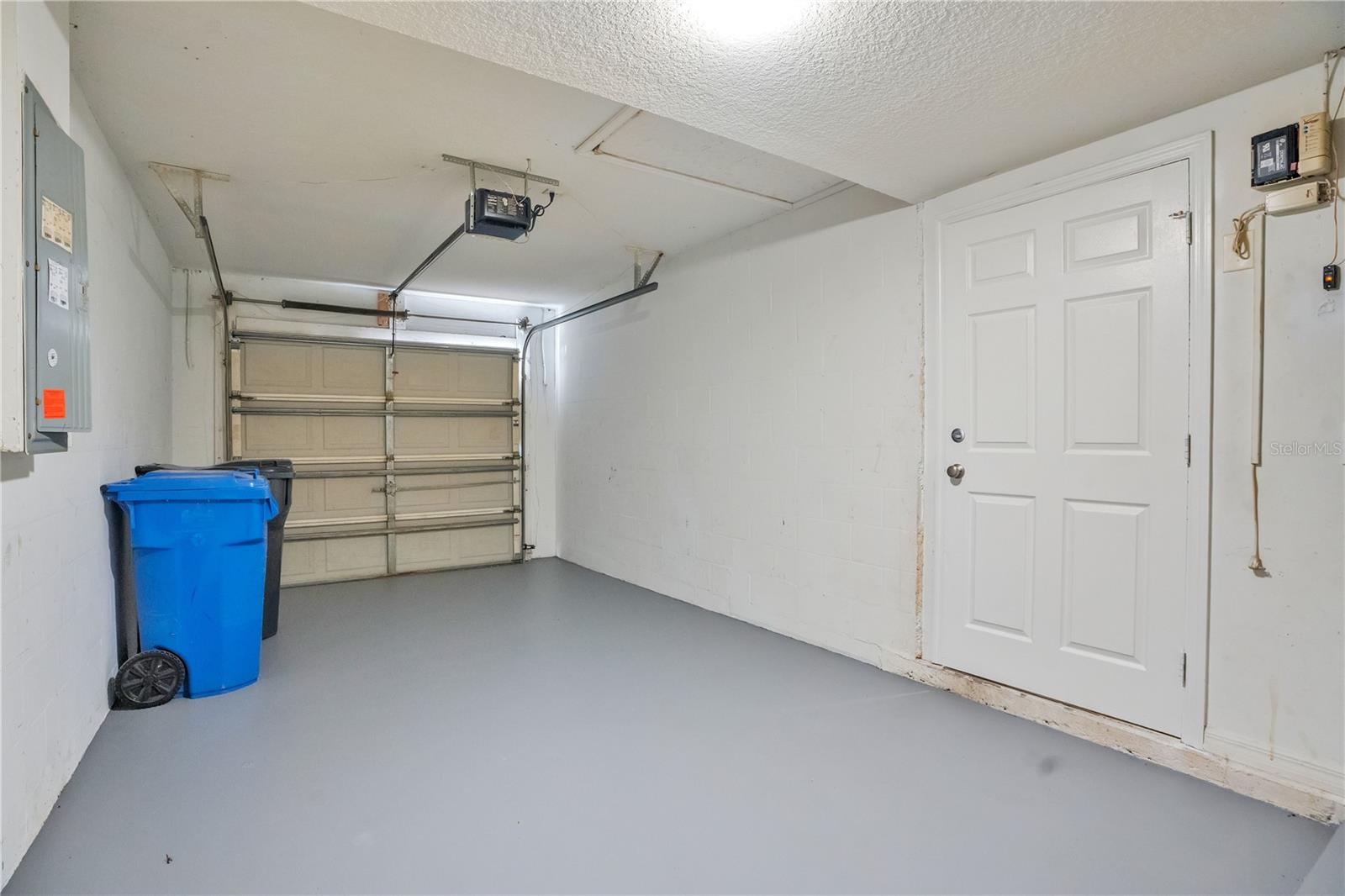10225 Summerview Cir Property Photo 20
