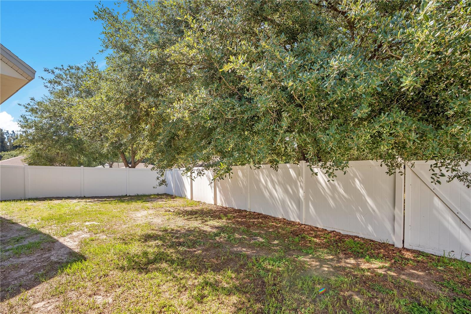 10225 Summerview Cir Property Photo 23