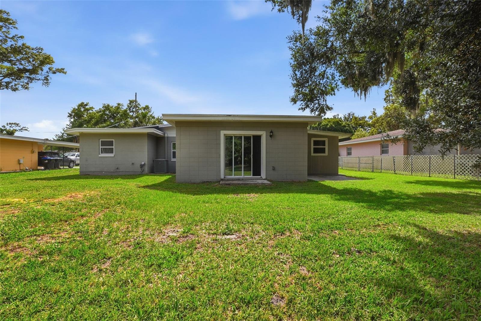 917 Kensington Dr Property Photo 35