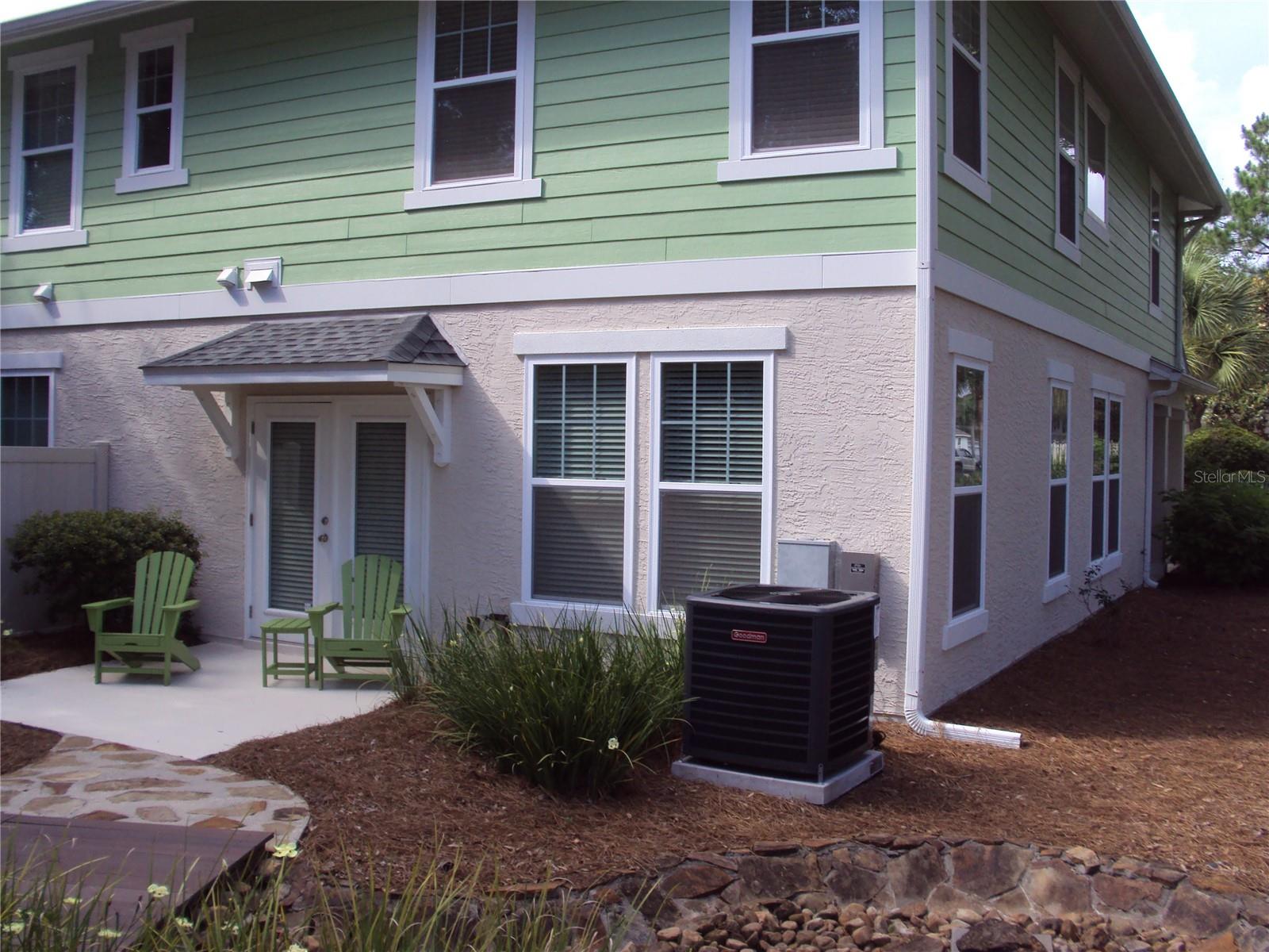101 Sand Oak Blvd Property Photo 1