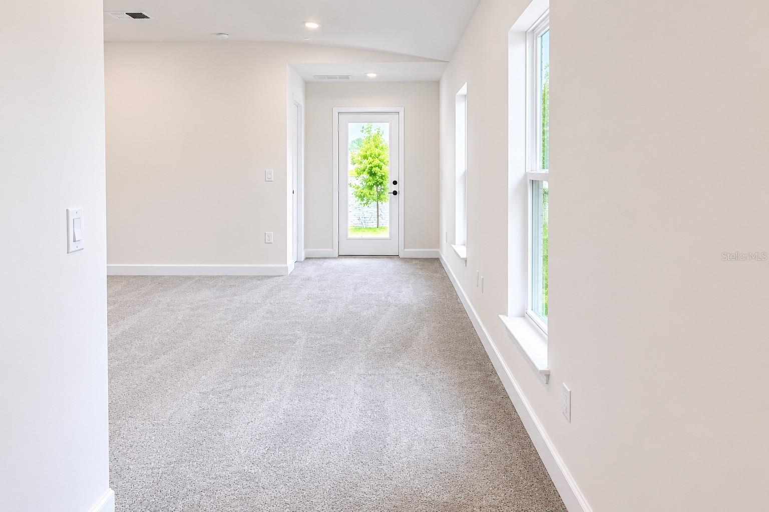 7563 Bent Tree Loop Property Photo 3