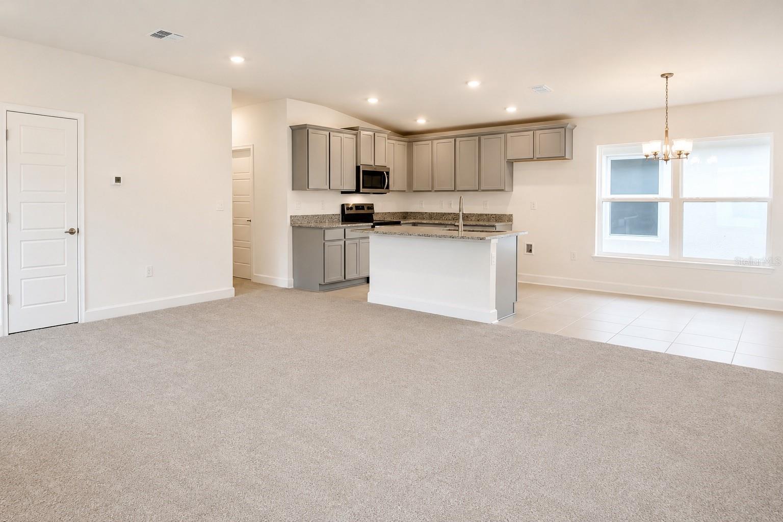 7563 Bent Tree Loop Property Photo 4