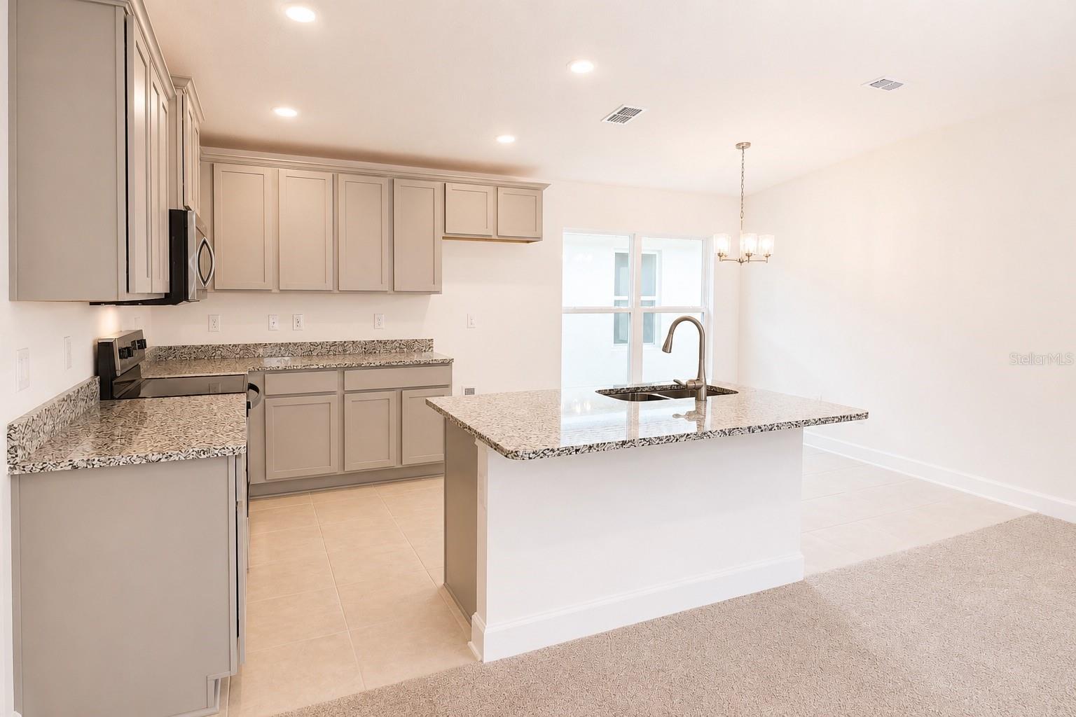 7563 Bent Tree Loop Property Photo 5