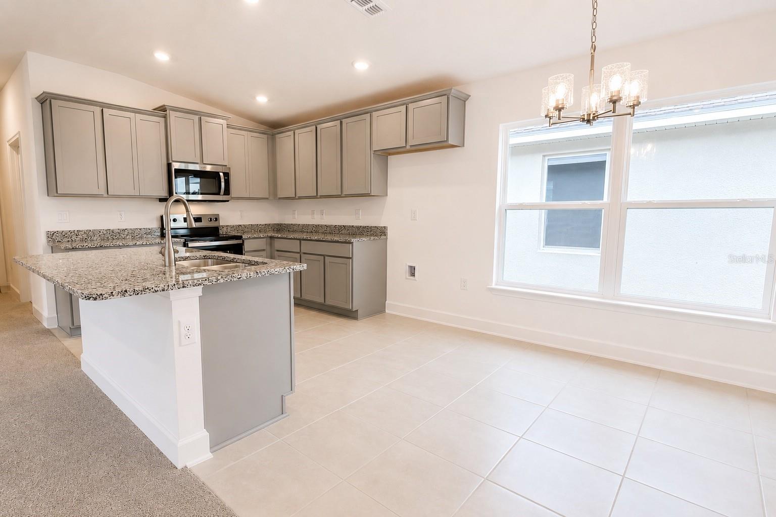 7563 Bent Tree Loop Property Photo 6
