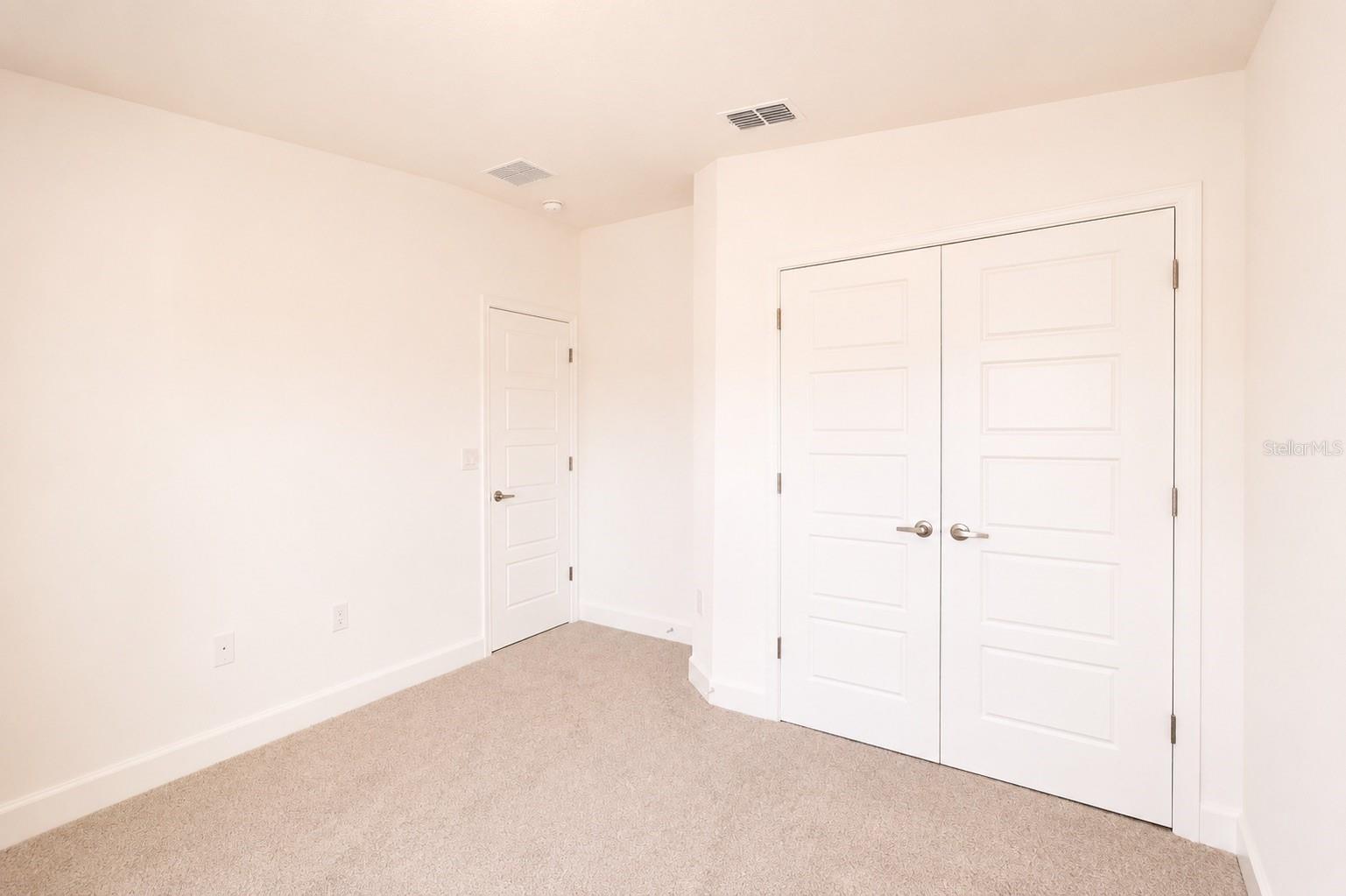 7563 Bent Tree Loop Property Photo 14