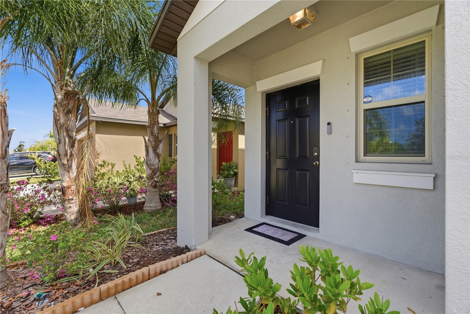 861 Olive Conch St Property Photo 5