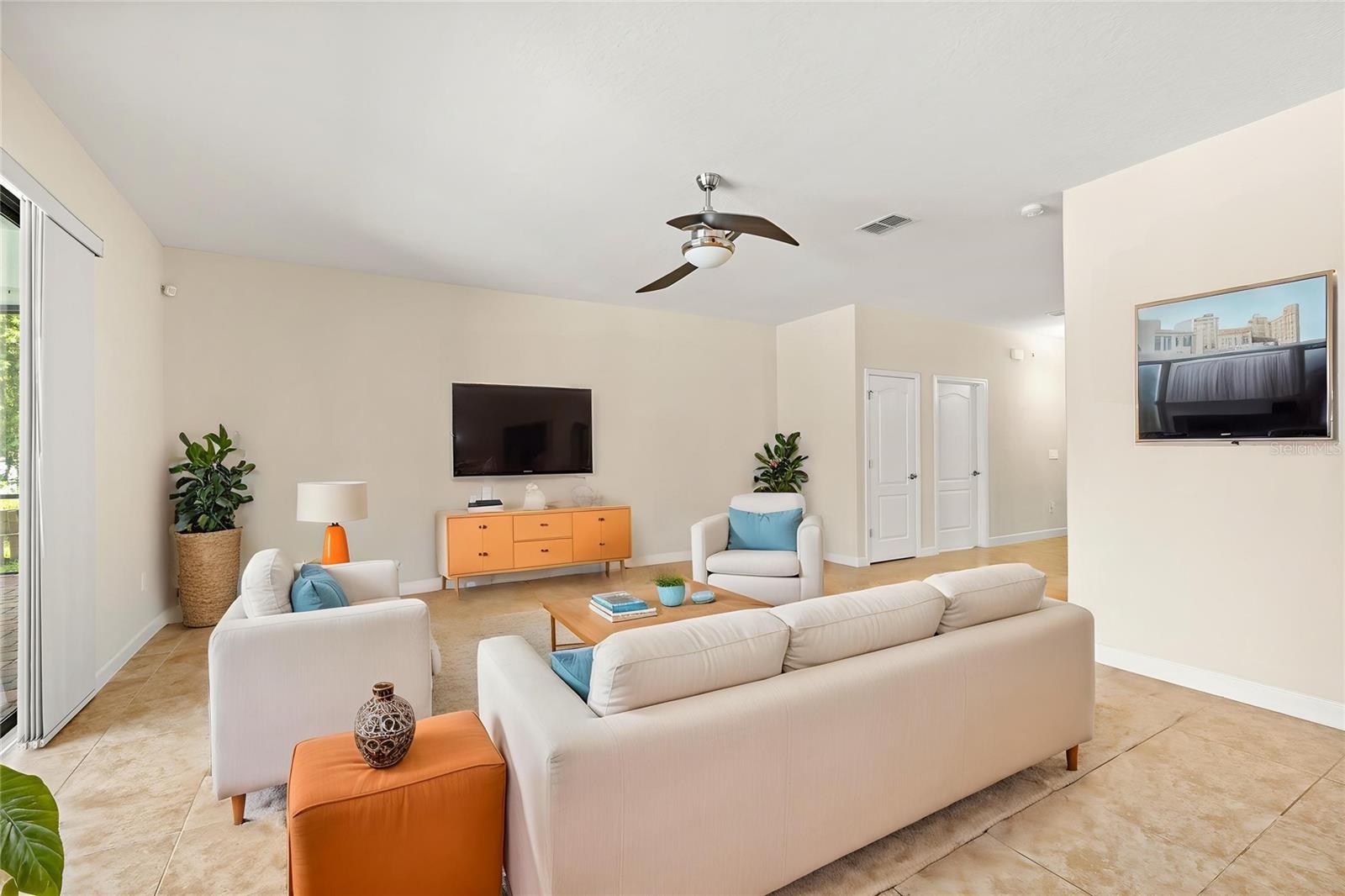 2892 Spring Breeze Way Property Photo 5