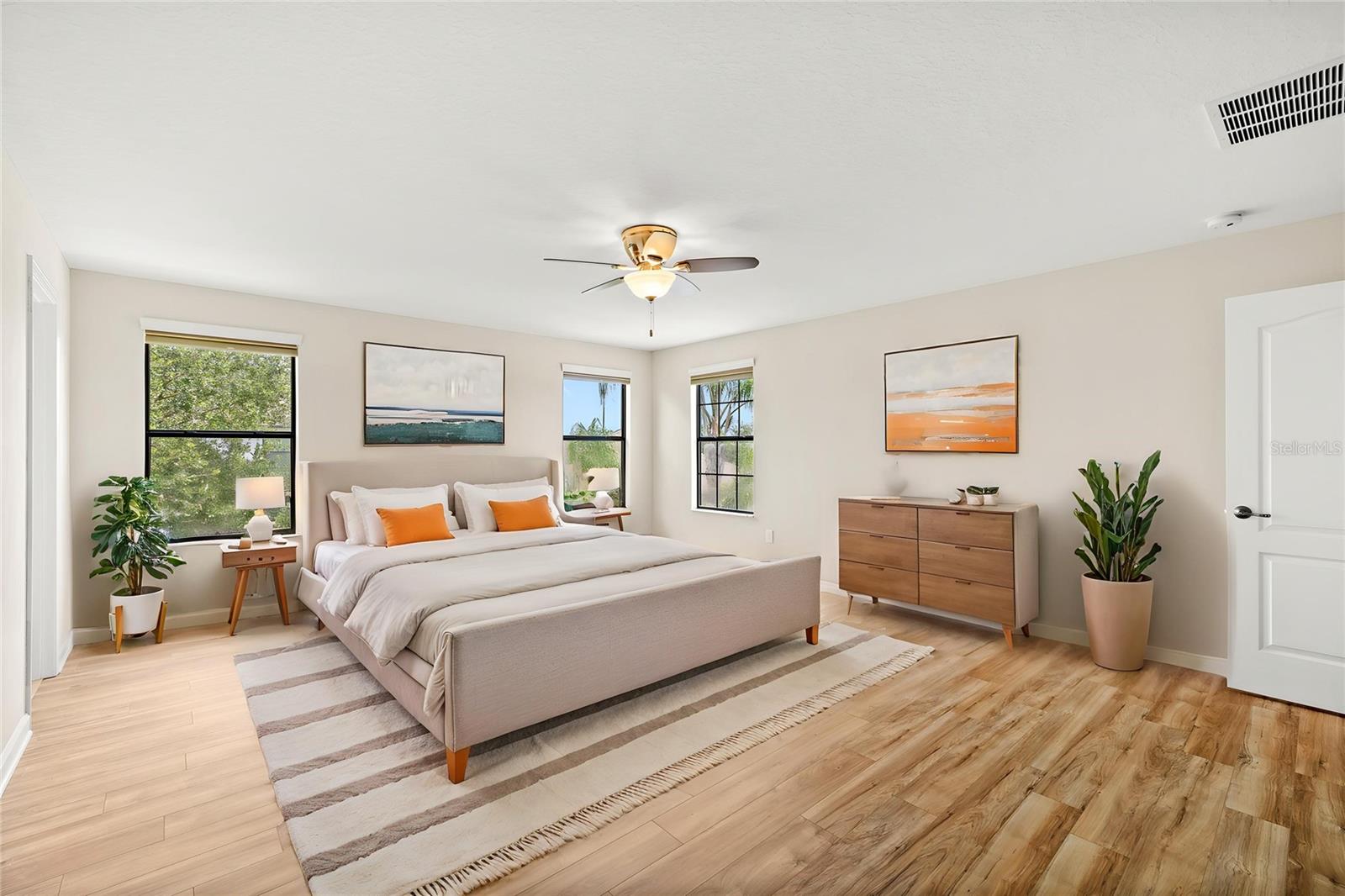 2892 Spring Breeze Way Property Photo 6