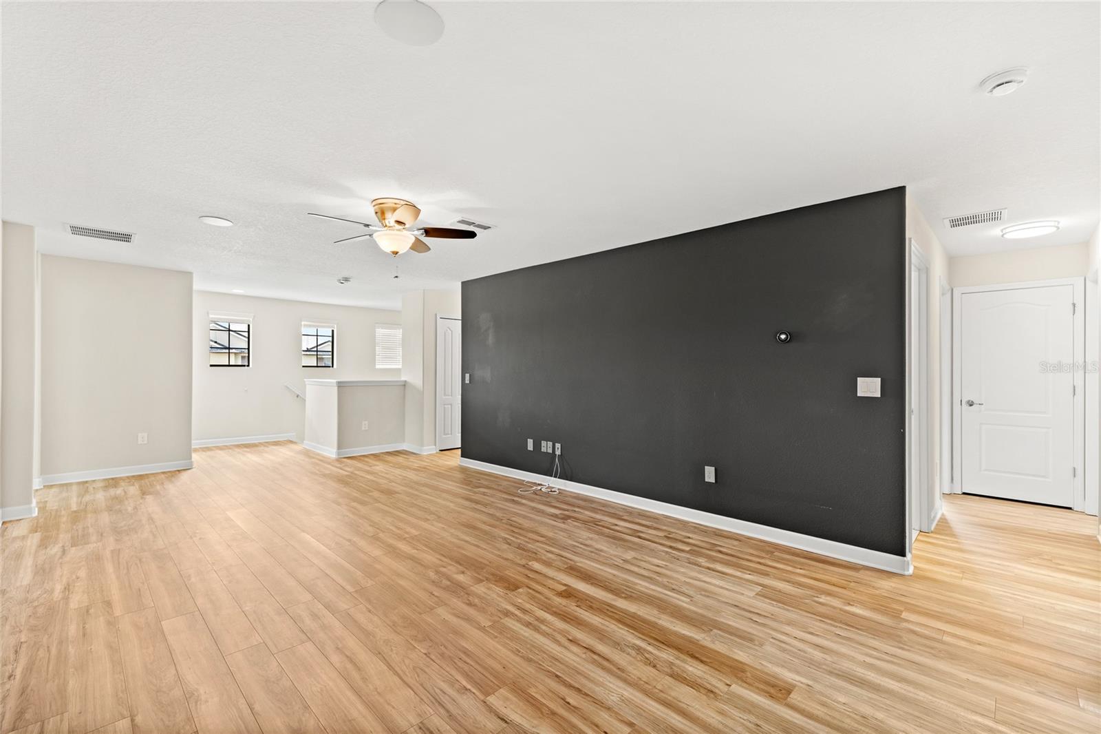 2892 Spring Breeze Way Property Photo 24
