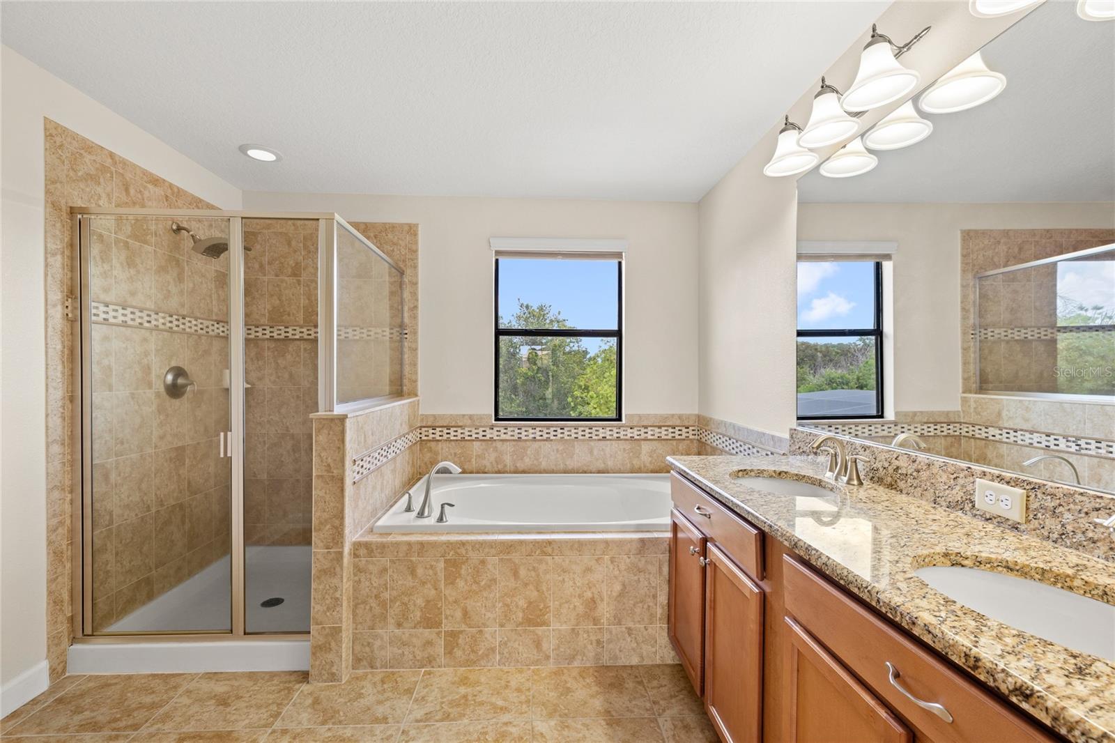 2892 Spring Breeze Way Property Photo 29
