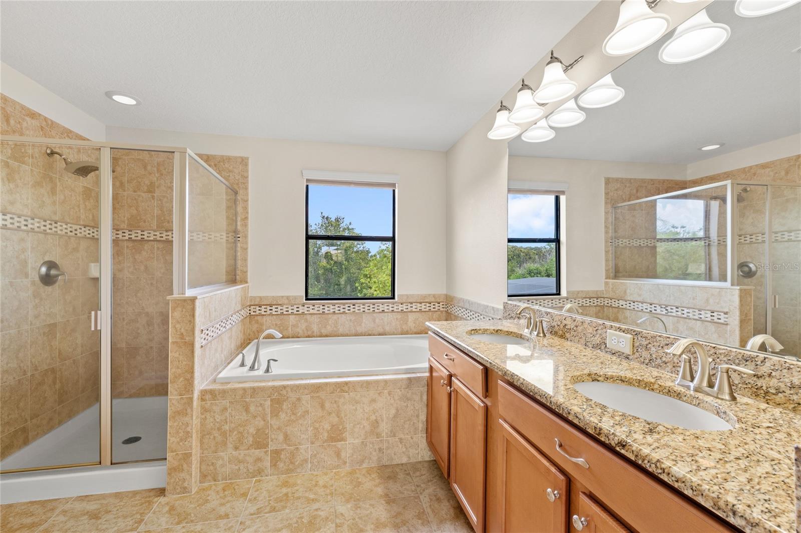 2892 Spring Breeze Way Property Photo 30
