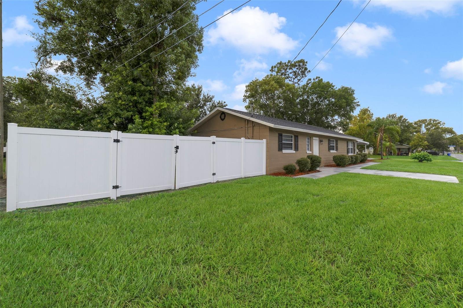 601 Louisiana Ave Property Photo 2