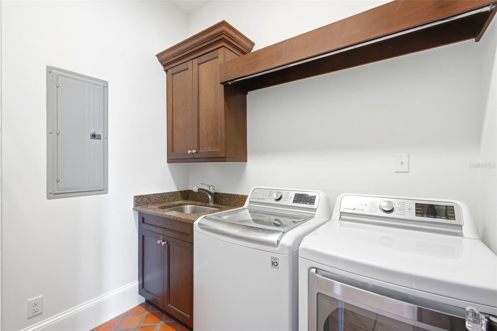 2228 Azalea Pl Property Photo 66