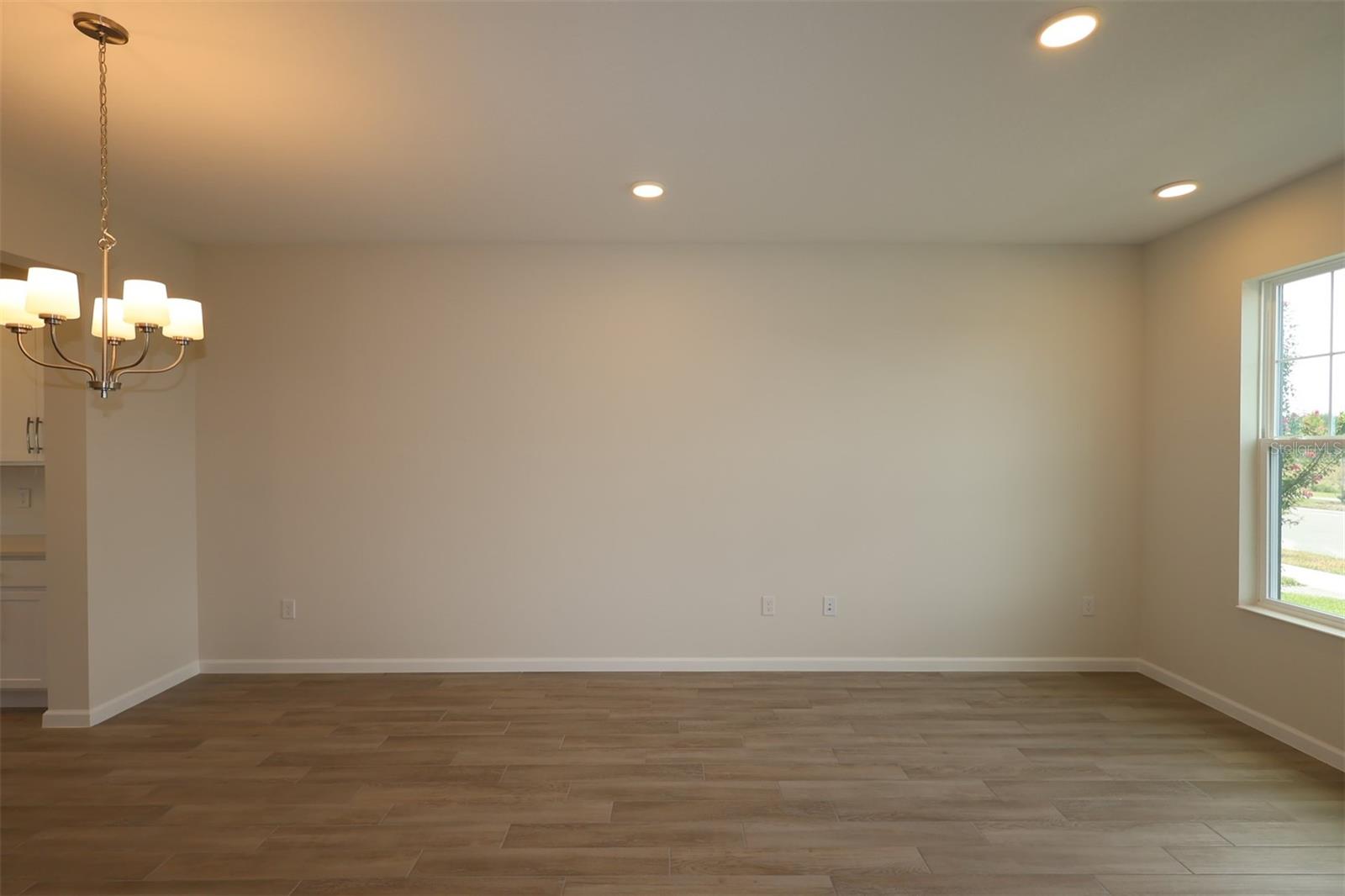 1417 Hyde St Property Photo 10