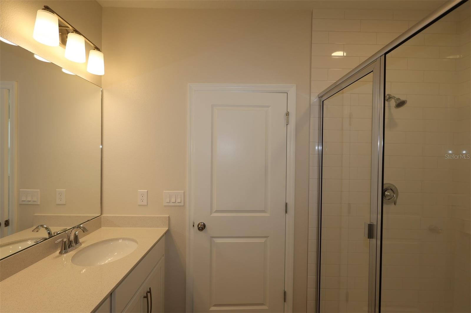 1417 Hyde St Property Photo 17