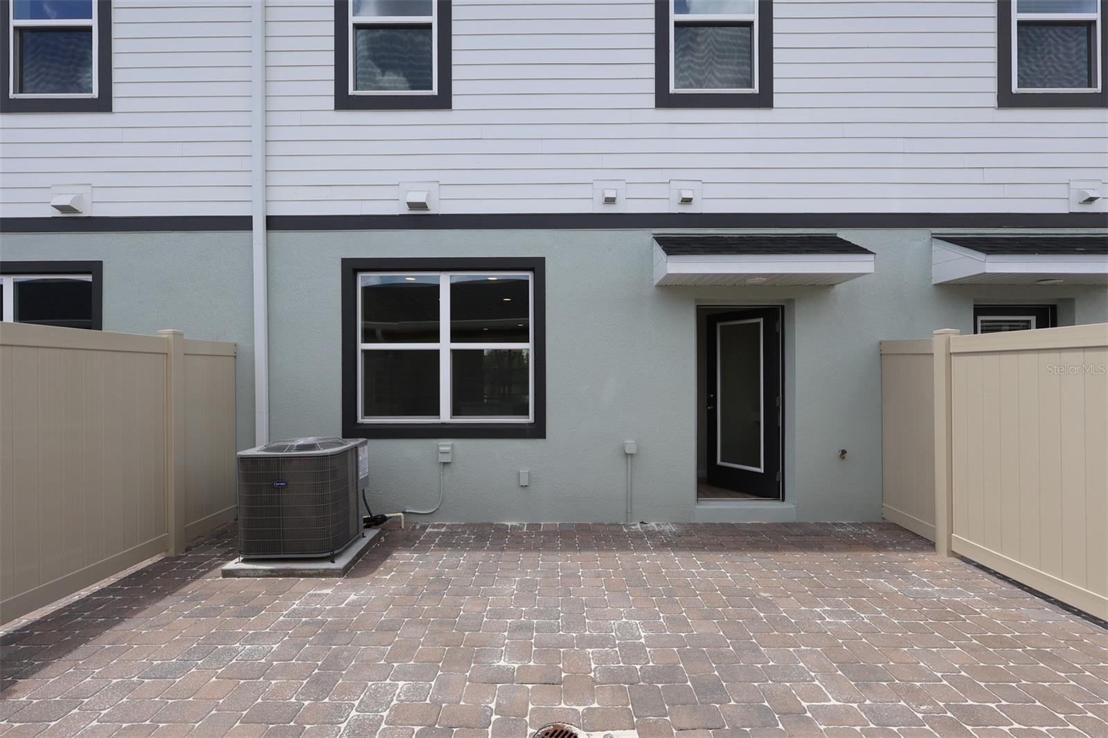 1417 Hyde St Property Photo 19