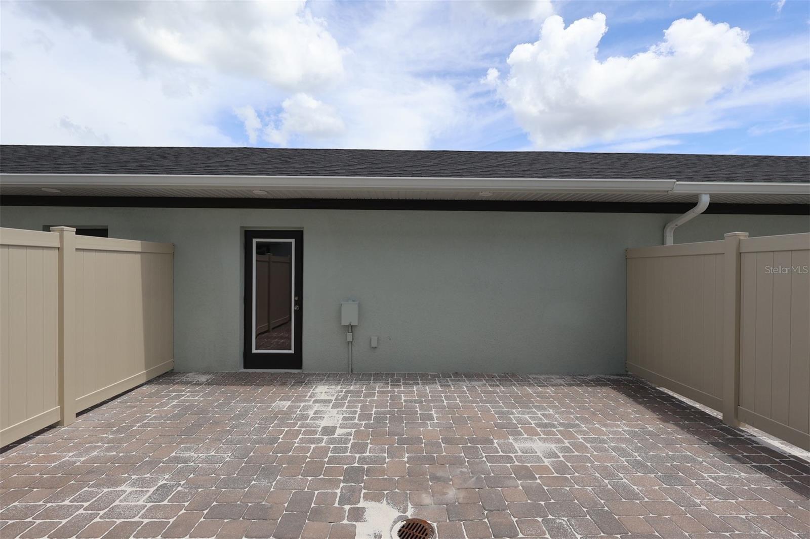 1417 Hyde St Property Photo 20