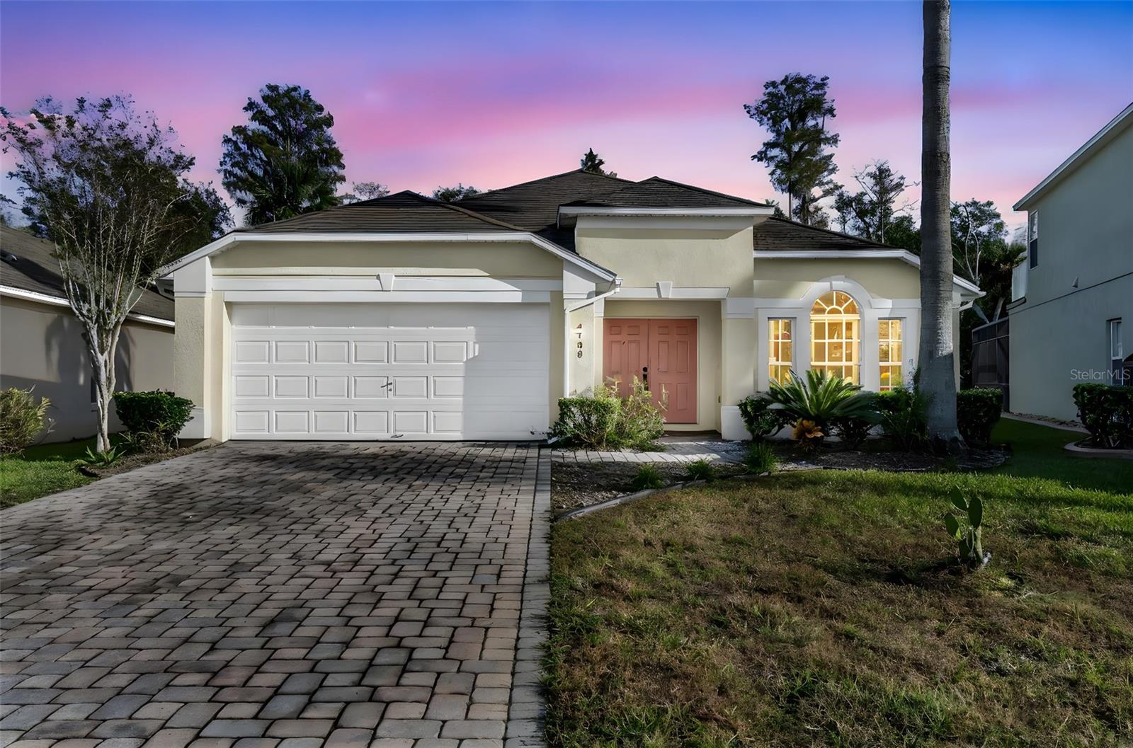 4700 CUMBRIAN LAKES DR Property Photo 1