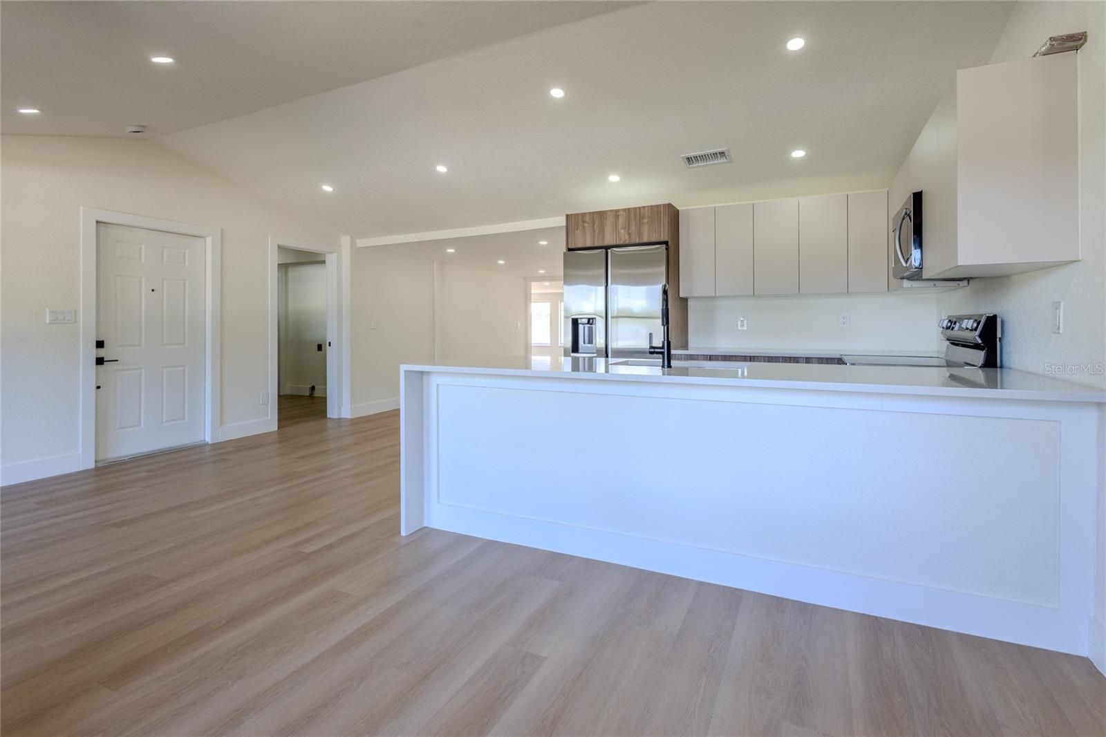 4502 S Grady Ave Property Photo 3