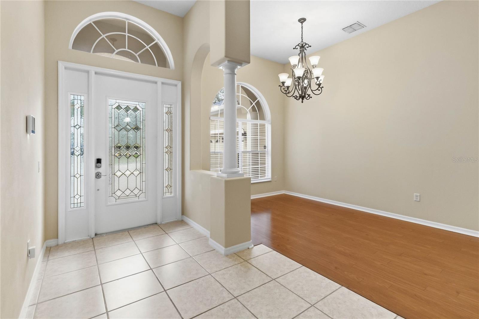 513 Parkside Pointe Blvd Property Photo 2