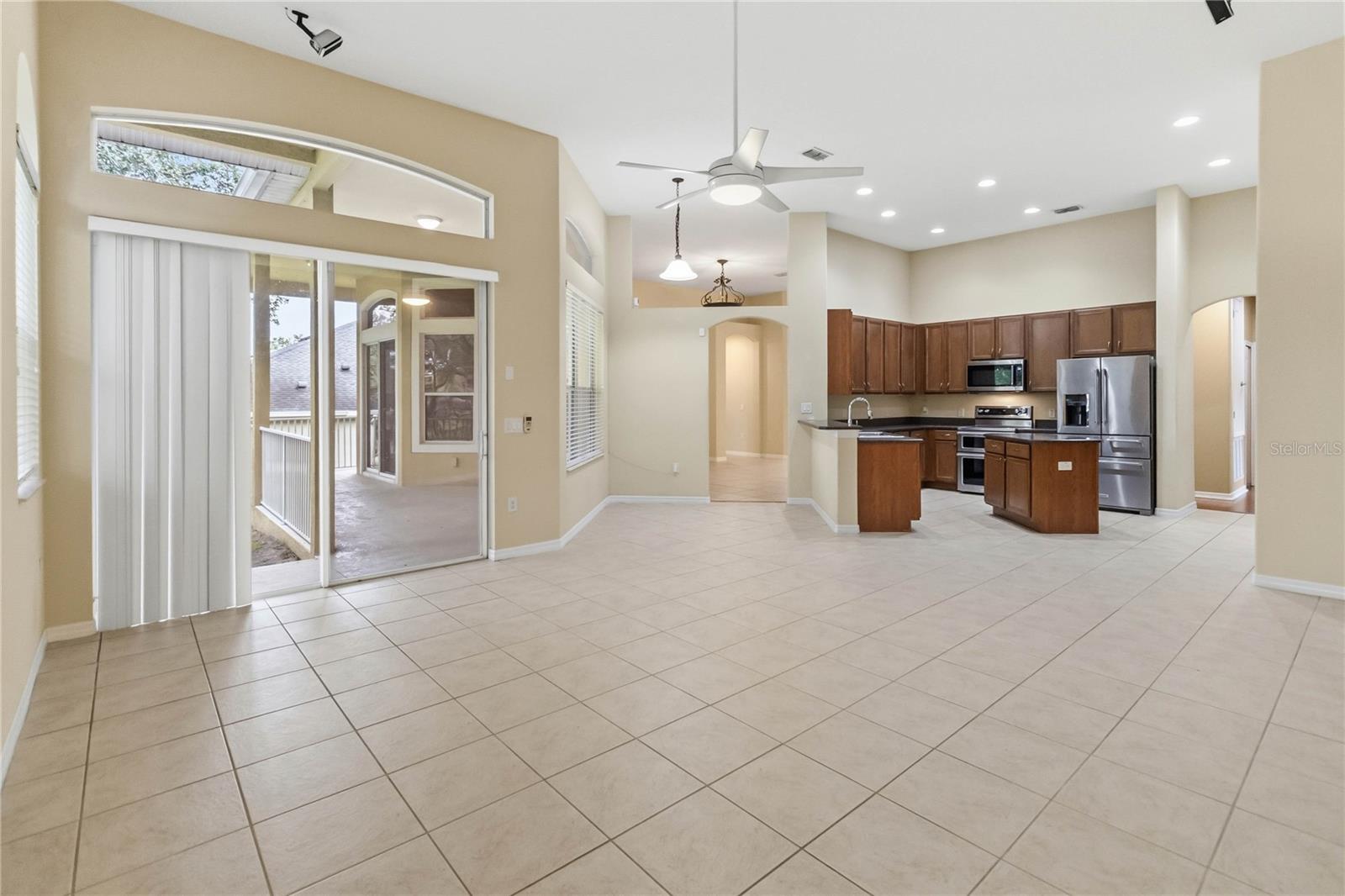 513 Parkside Pointe Blvd Property Photo 4