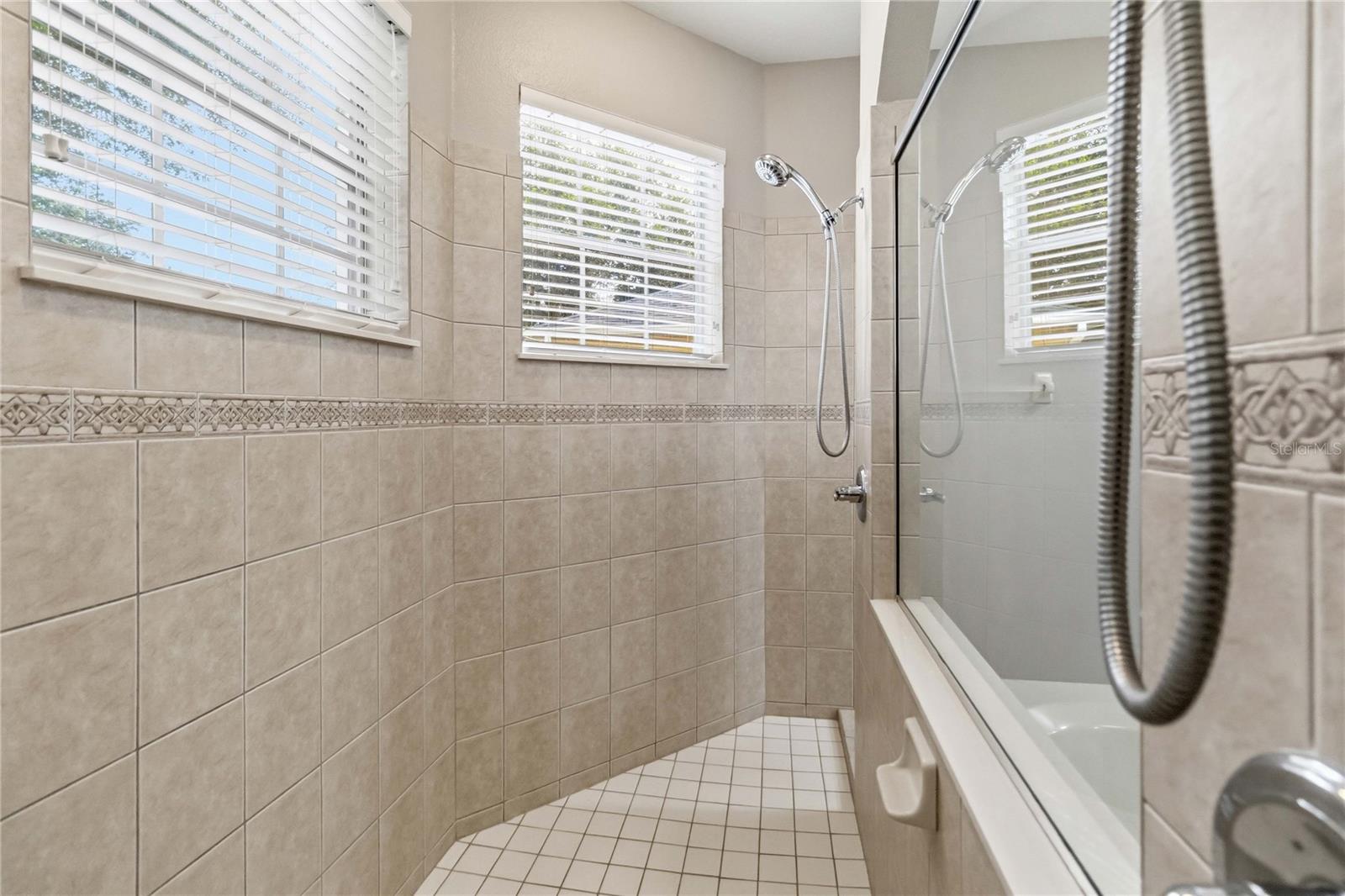 513 Parkside Pointe Blvd Property Photo 16