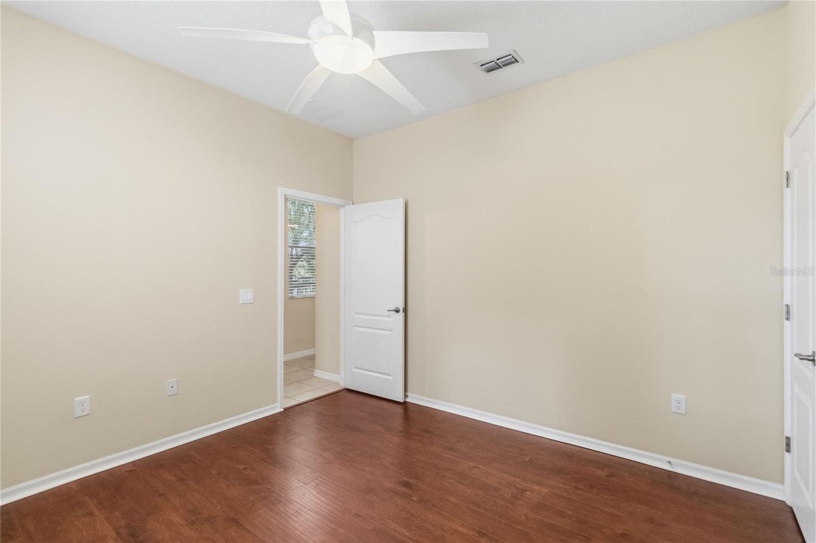 513 Parkside Pointe Blvd Property Photo 23