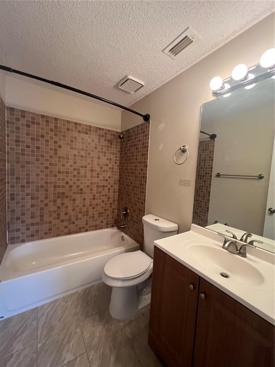 6231 Yorktown Dr #140 Property Photo 25