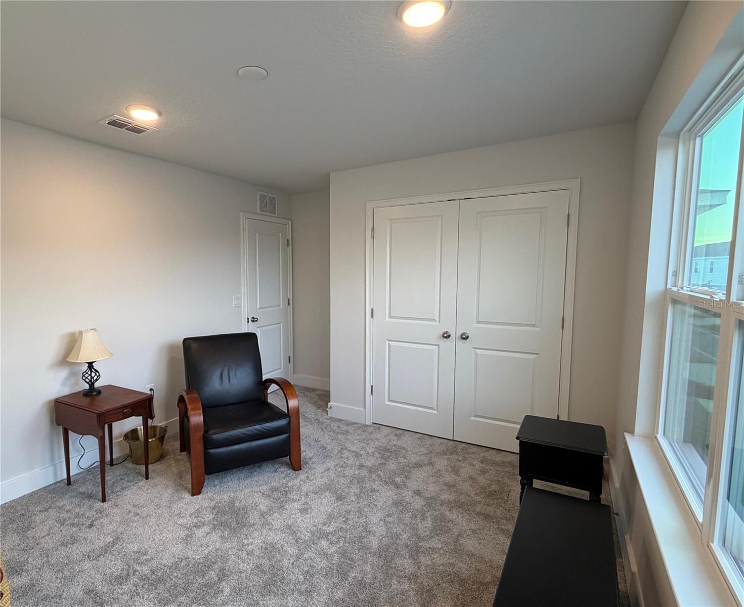 6943 Five Oaks Dr Property Photo 11