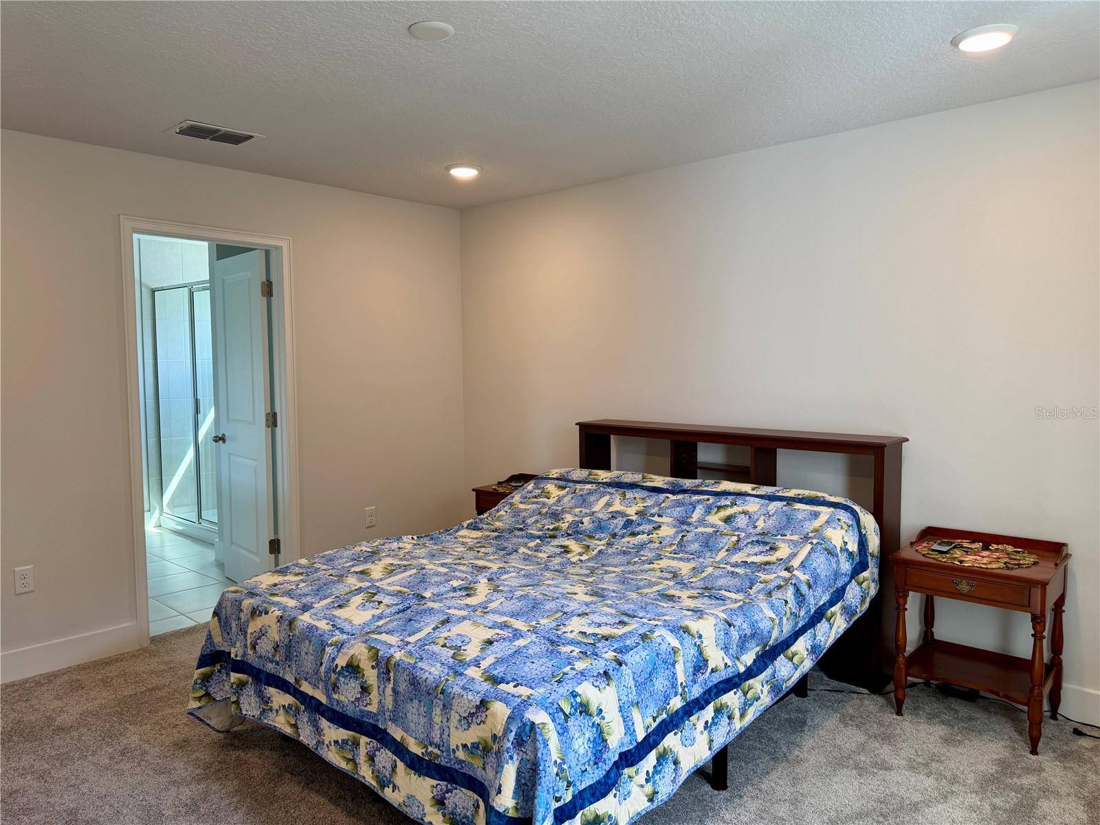 6943 Five Oaks Dr Property Photo 13
